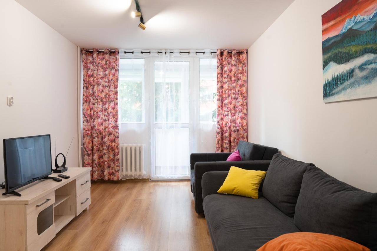 Apartament Pod Swierkiem - Pet Friendly - 2 Osobne Pokoje Dla Max 5 Osob - Space Apart Jelenia Góra Εξωτερικό φωτογραφία